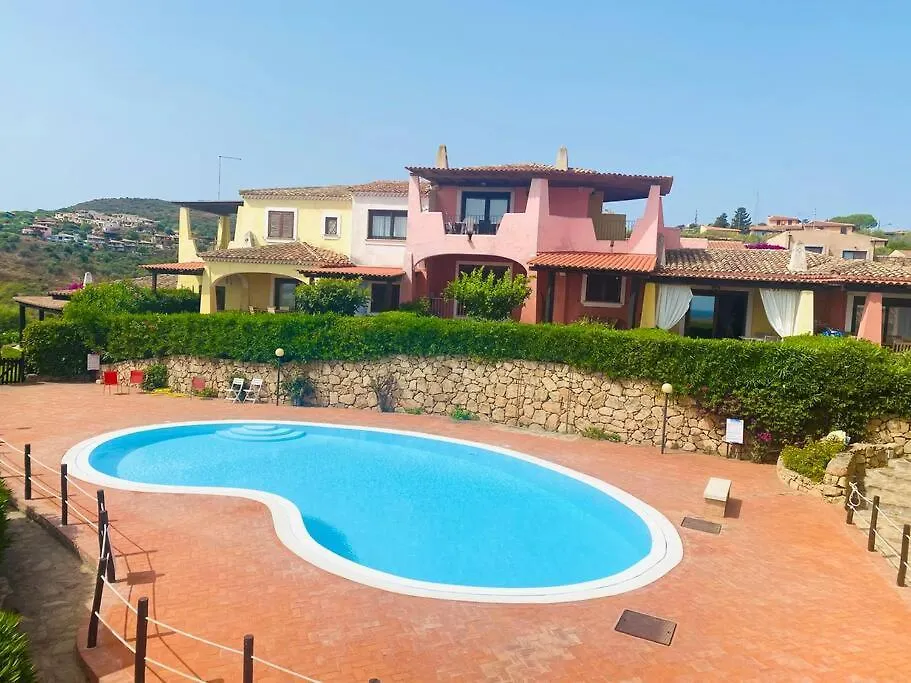 Villetta Girasole, Piscina, Vista Mare, Wifi Porto San Paolo  Prázdninový dům Porto San Paolo (Sardinia)
